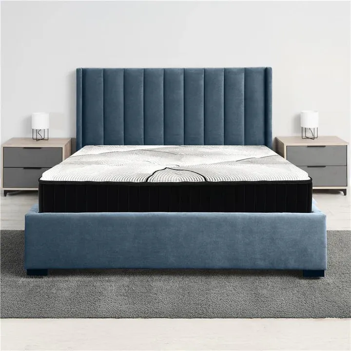 Amesbury Plush Englander